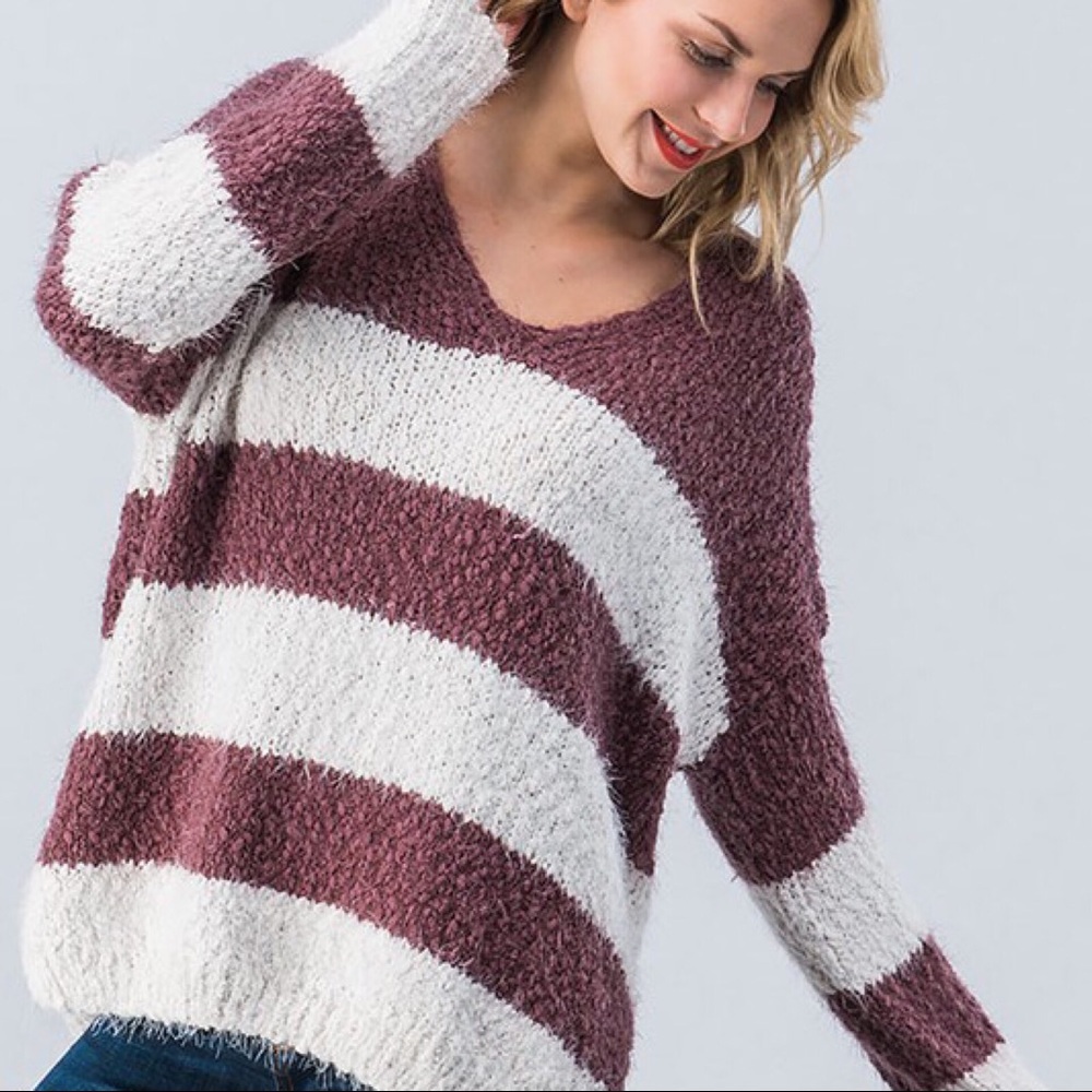 70% CLEARANCE 🎄5 🌟 Oversized V-Neck Sweater - Picture 4 of 5
